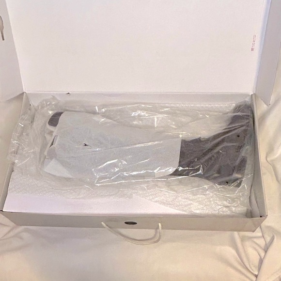 MARC FISHER MYNDEE DARK BROWN SUEDE OVER THE KNEE BOOTS w/FRINGE, 8M, NWT IN BOX - Picture 8 of 10